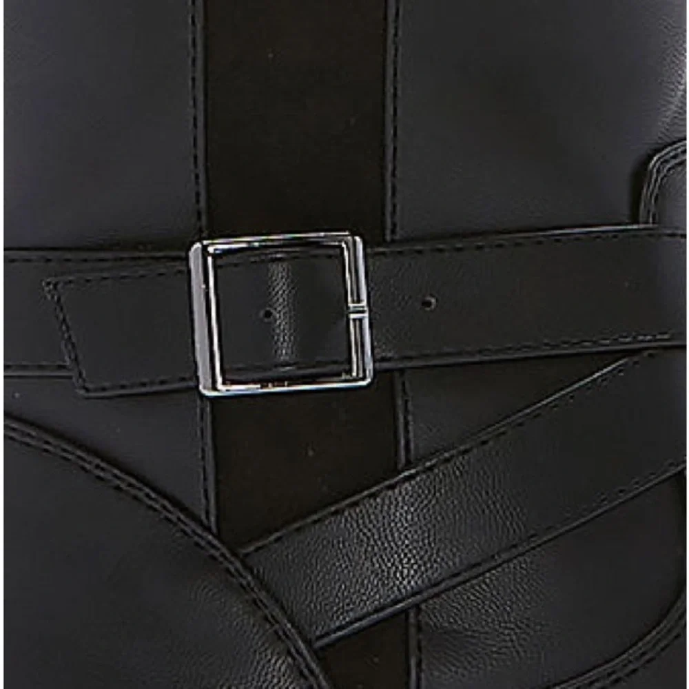 J.C.Penny’s THEREABOUTS Remi Flat Heel KneeHigh Riding Boots Side Zip Girl’s Sz4 - Picture 3 of 11